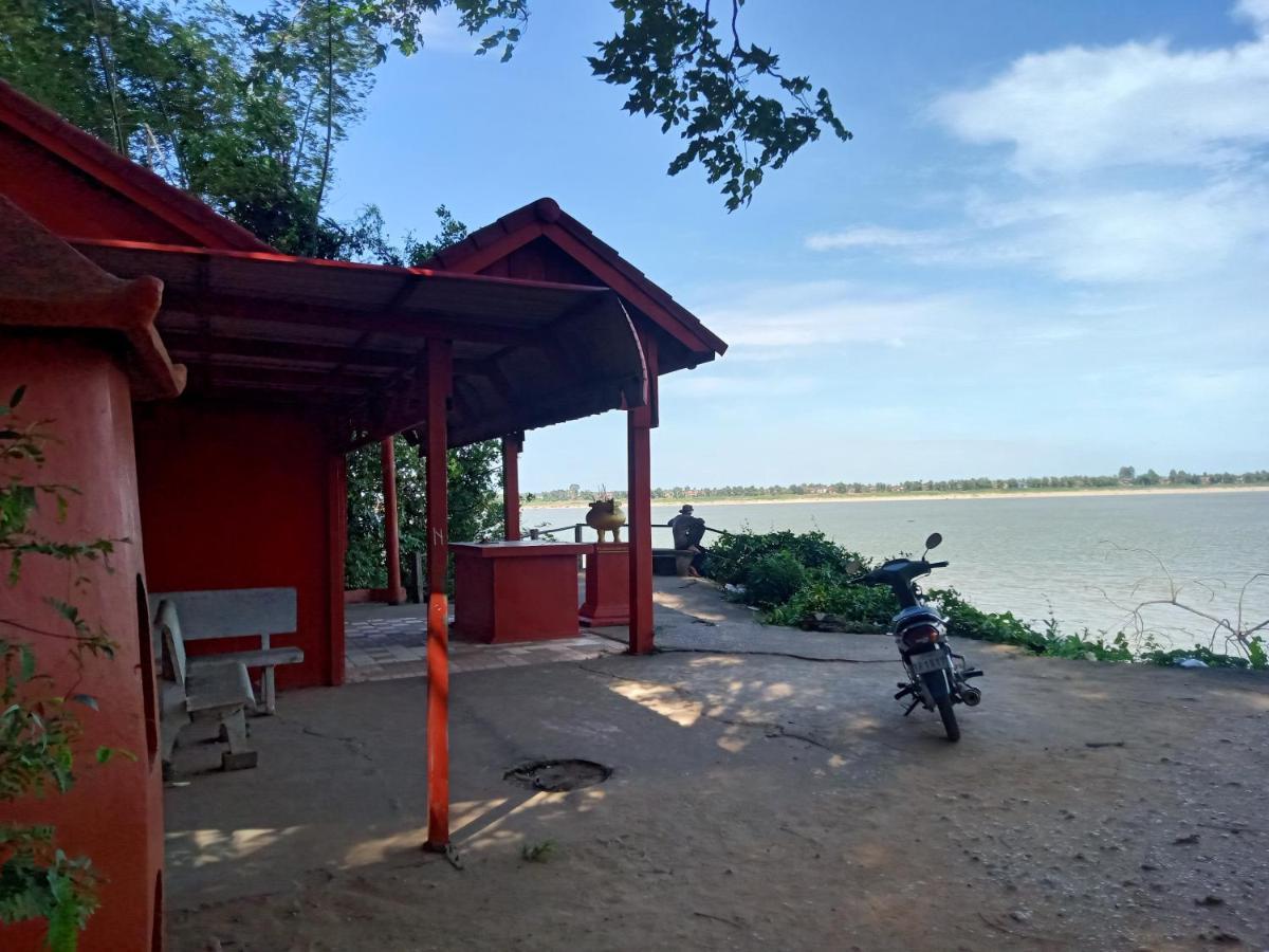 Tonle Mekong Homestay Krong Kracheh Buitenkant foto